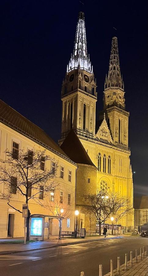 Grich Witch Apartment Zagreb Eksteriør billede